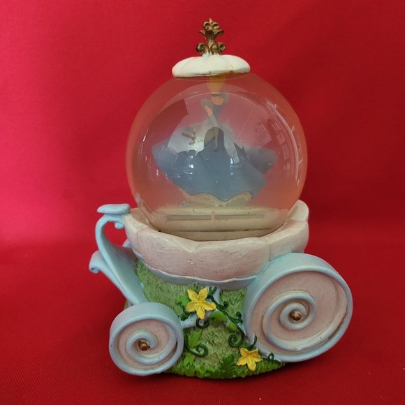 Disney Princess Cinderella Musical Snow Globe Motion Waterball - Picture 15 of 15